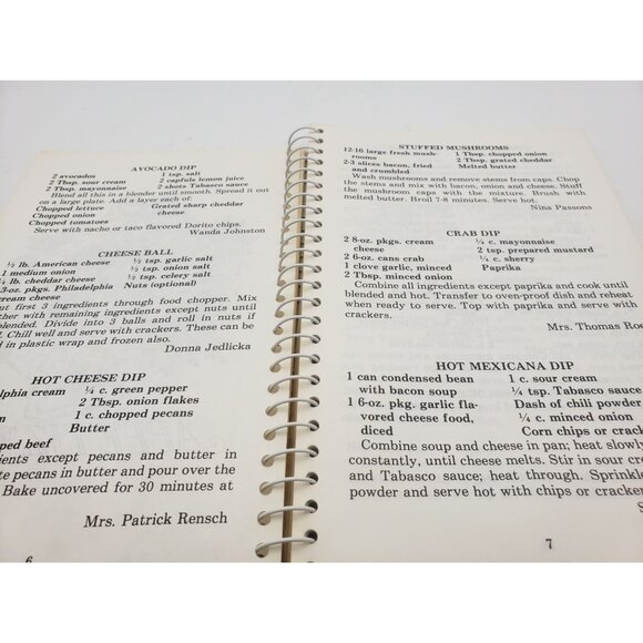 Wall Drug Gang Spiral Bound Cookbook Vintage - Picture 6 of 13